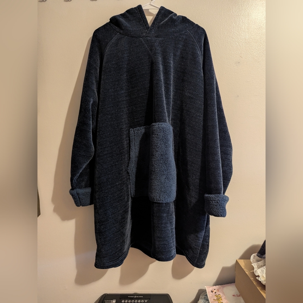 BearPaw Men's Dark Blue Hooded Sweater